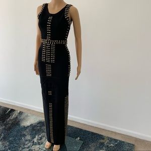 Long black dress with good metal